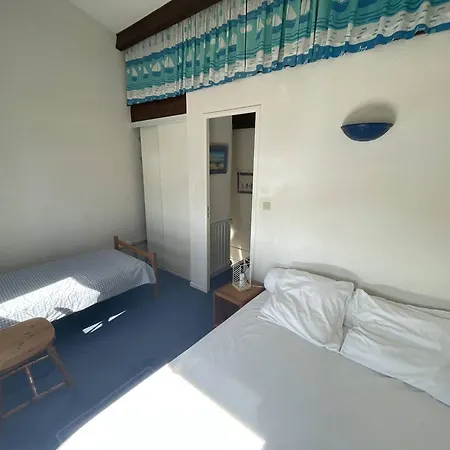 Climatisee Proche Avec Parking Au Cap D'agde - Fr-1-723-144 فيلة *